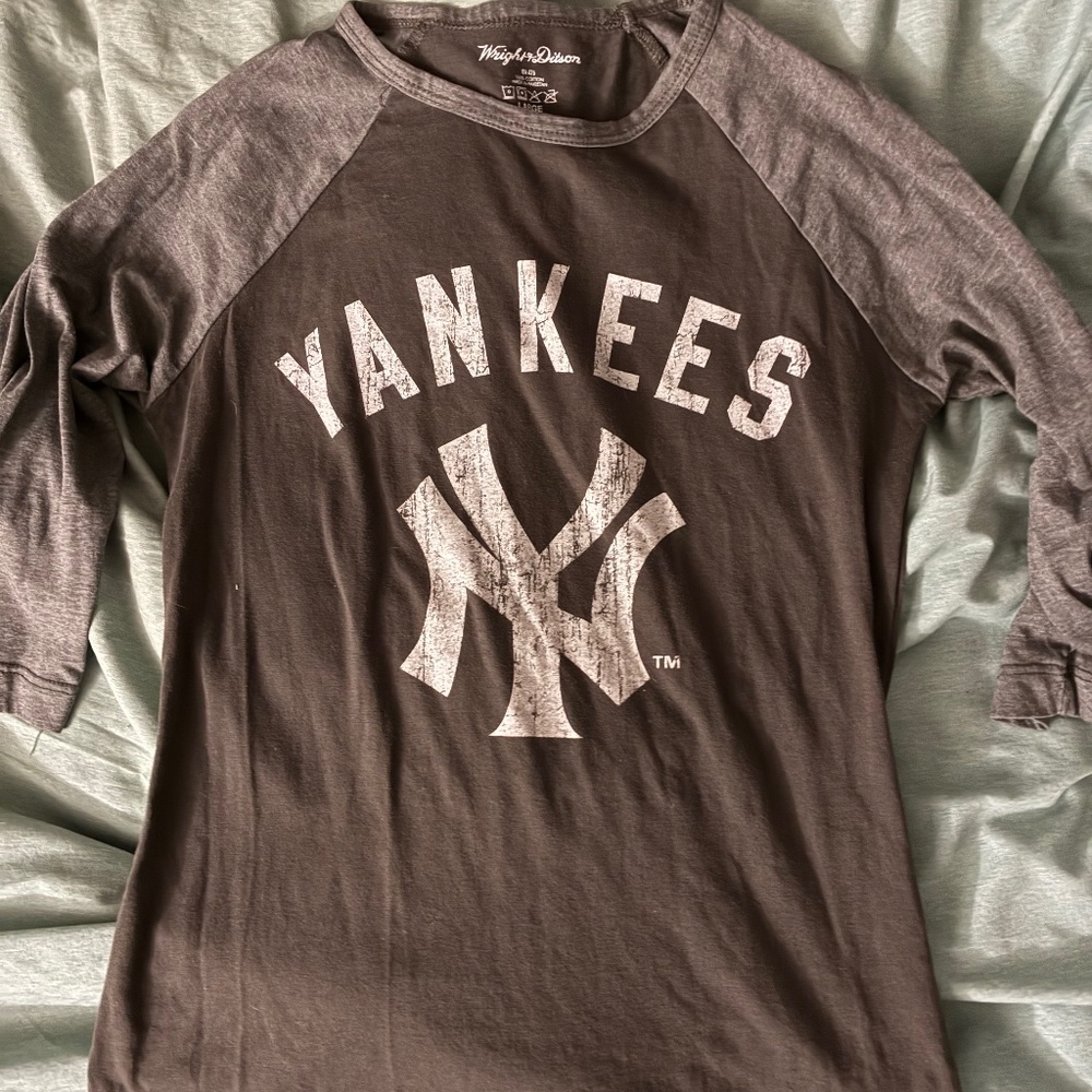 Yankee shirt.